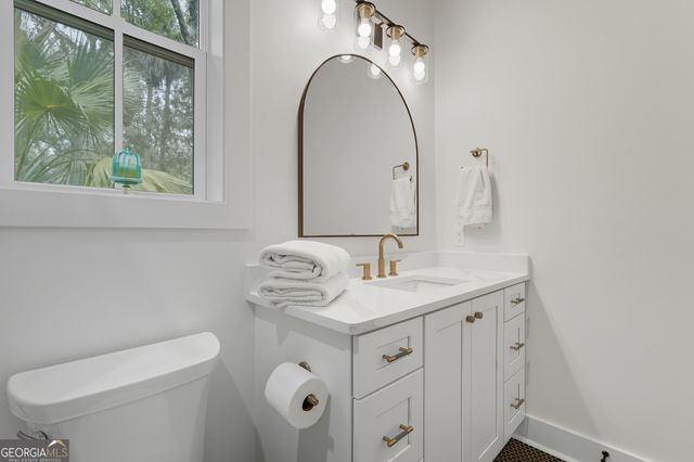 529 Eagle Crest Drive, Waverly, GA 31565