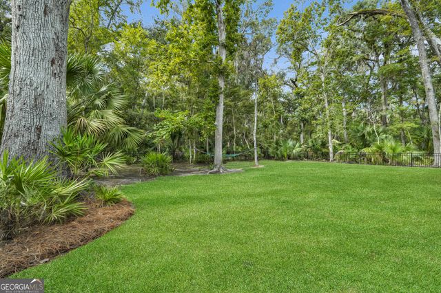 529 Eagle Crest Drive, Waverly, GA 31565