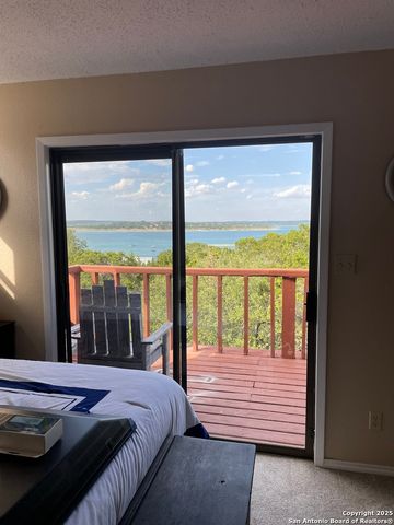 277 RIVIERA DR, Canyon Lake, TX 78133
