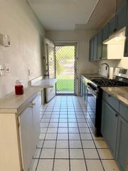 20330 NE 2nd Avenue D-5, Miami Gardens, FL 33179