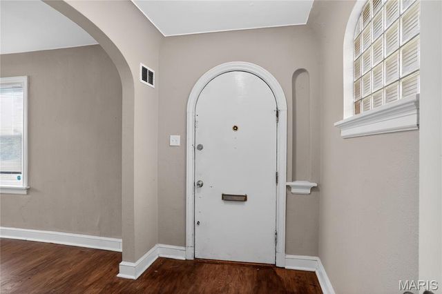 3722 Lawler Drive, St Louis, MO 63121