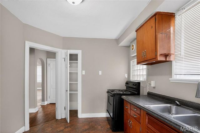 3722 Lawler Drive, St Louis, MO 63121