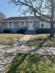 1013 Peerman Pl, Corpus Christi, TX 78411