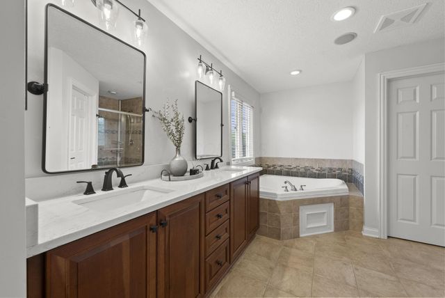 6594 Baronscourt Loop, Dublin, OH 43016