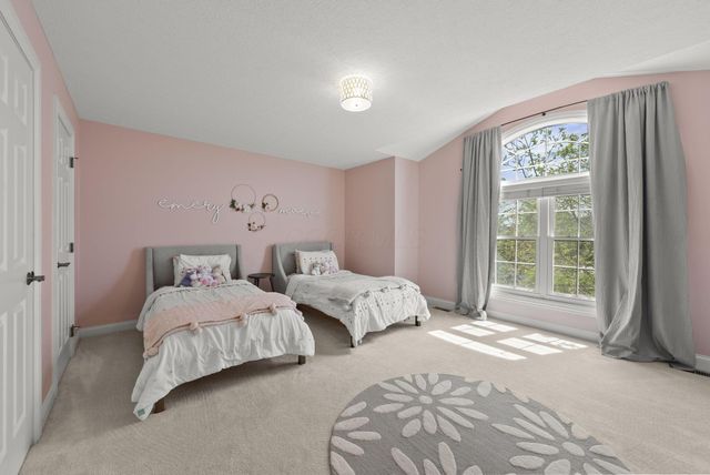 6594 Baronscourt Loop, Dublin, OH 43016