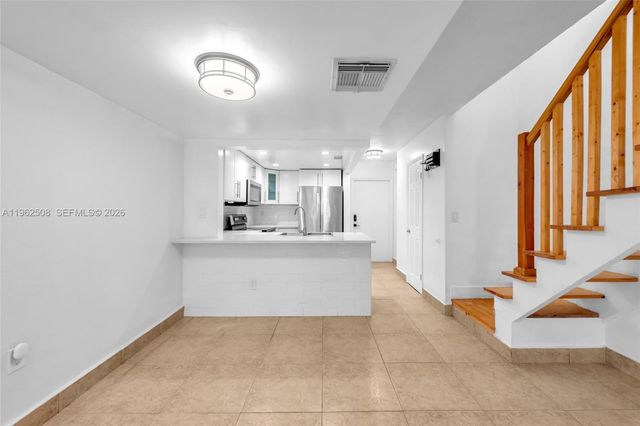 15007 SW 80th Ter 813, Miami, FL 33193