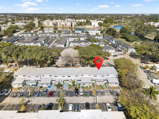 15007 SW 80th Ter 813, Miami, FL 33193