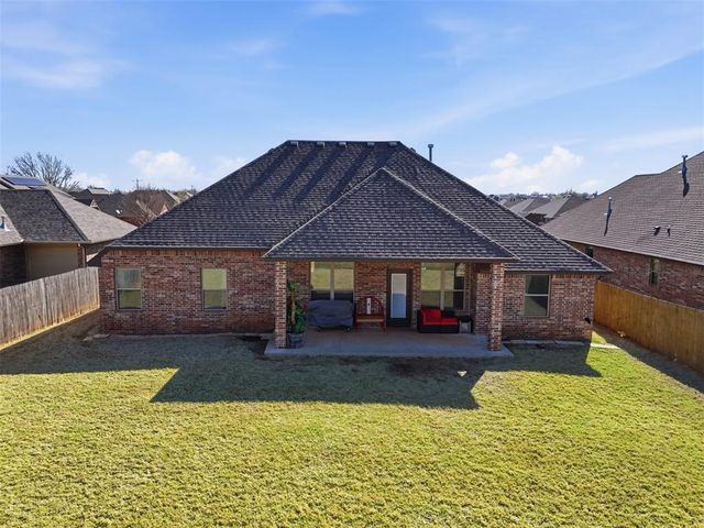 2505 Wayne Cutt Avenue, Yukon, OK 73099