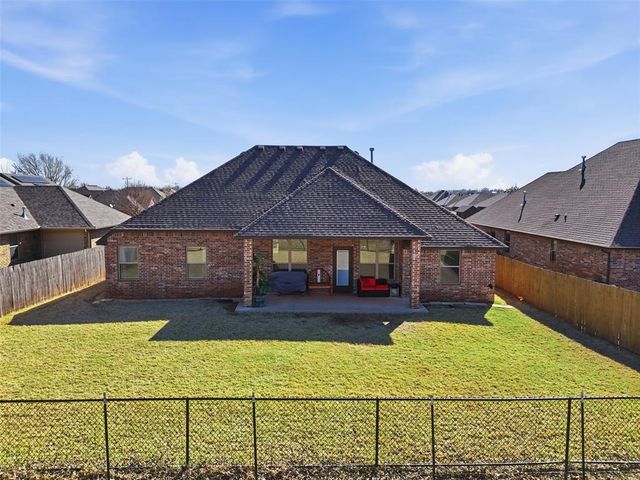2505 Wayne Cutt Avenue, Yukon, OK 73099