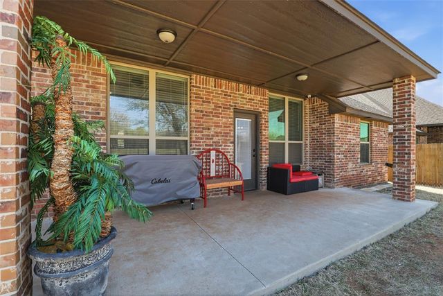 2505 Wayne Cutt Avenue, Yukon, OK 73099