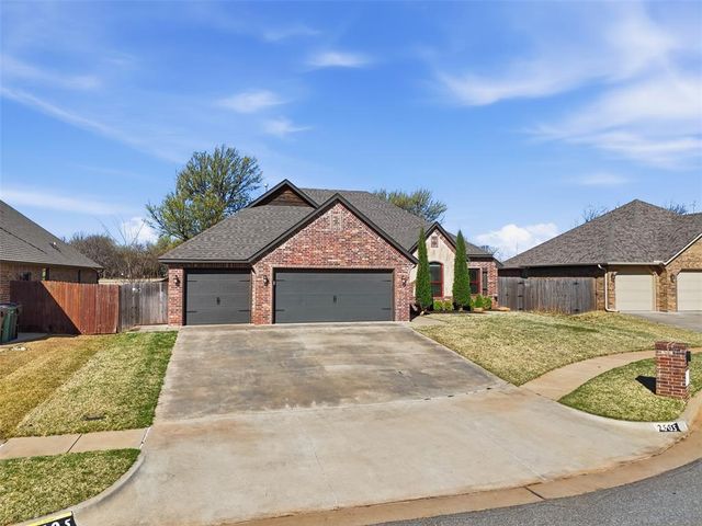 2505 Wayne Cutt Avenue, Yukon, OK 73099