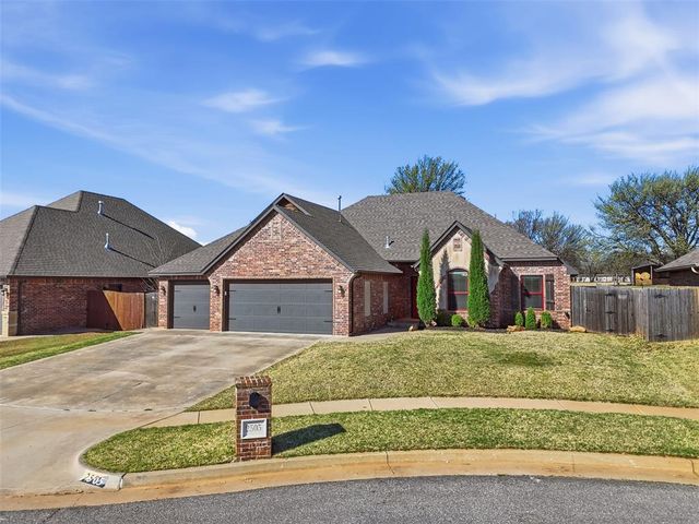 2505 Wayne Cutt Avenue, Yukon, OK 73099