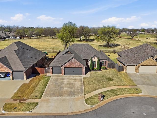 2505 Wayne Cutt Avenue, Yukon, OK 73099
