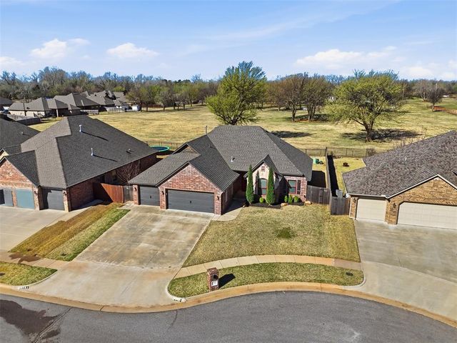 2505 Wayne Cutt Avenue, Yukon, OK 73099