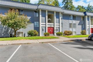8609 Zircon Drive SW #E4, Lakewood, WA 98498