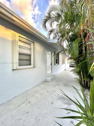 5911 Liberty St 5913, Hollywood, FL 33021