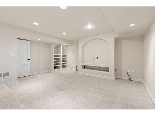 6632 Majestic Dr, Fort Collins, CO 80528