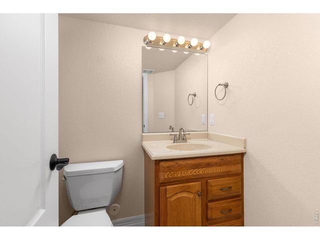 6632 Majestic Dr, Fort Collins, CO 80528