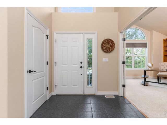 6632 Majestic Dr, Fort Collins, CO 80528