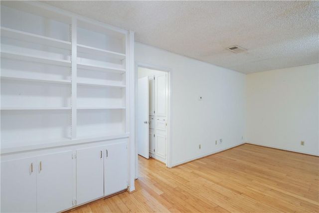 1240 Barton Hills DR 208, Austin, TX 78704