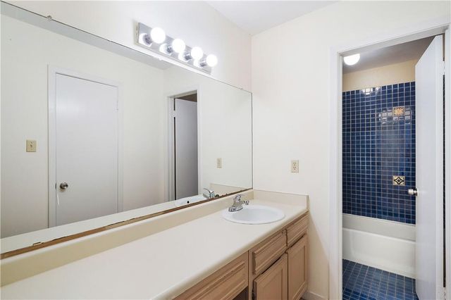 1240 Barton Hills DR 208, Austin, TX 78704