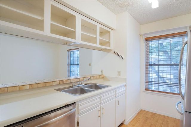 1240 Barton Hills DR 208, Austin, TX 78704