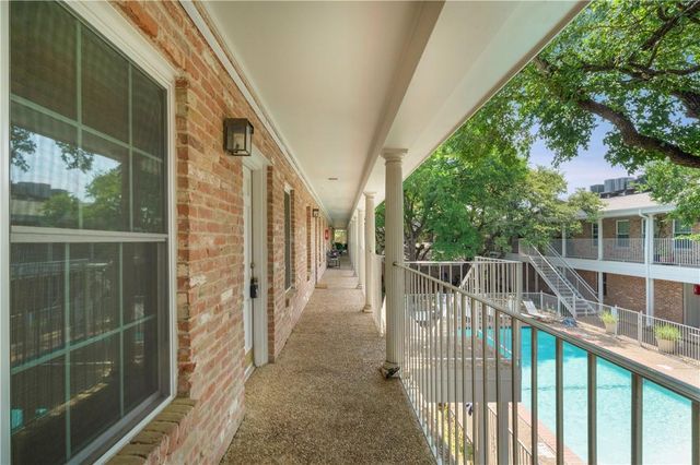 1240 Barton Hills DR 208, Austin, TX 78704