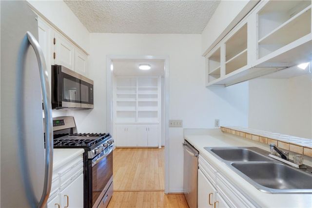 1240 Barton Hills DR 208, Austin, TX 78704