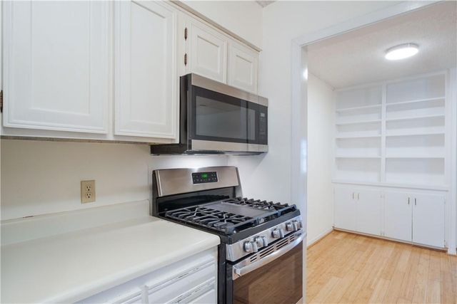 1240 Barton Hills DR 208, Austin, TX 78704