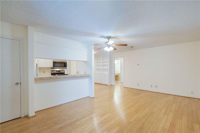 1240 Barton Hills DR 208, Austin, TX 78704