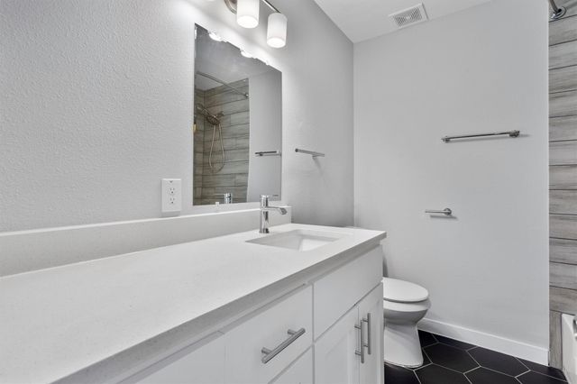 3810 Southway DR 103, Austin, TX 78704