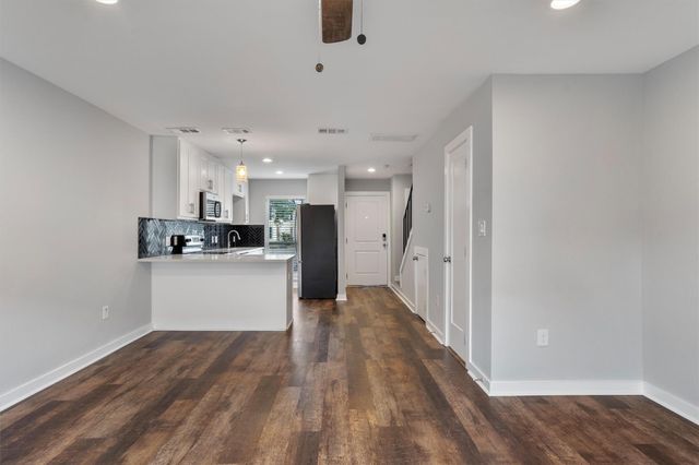 3810 Southway DR 103, Austin, TX 78704