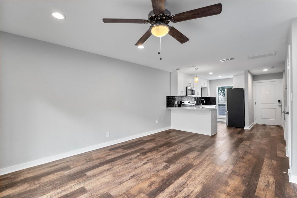 3810 Southway DR 103, Austin, TX 78704