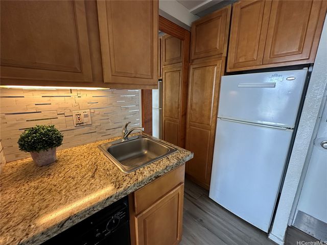 445 Seaside Avenue 3905, Honolulu, HI 96815