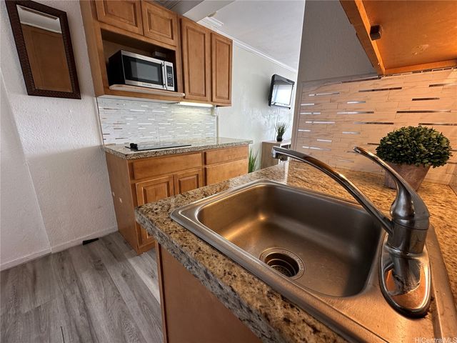 445 Seaside Avenue 3905, Honolulu, HI 96815