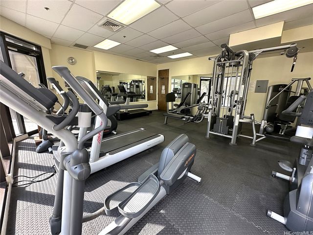 445 Seaside Avenue 3905, Honolulu, HI 96815