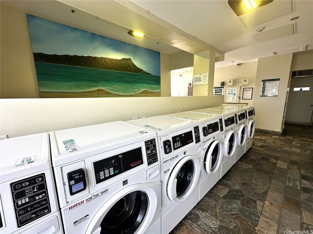 445 Seaside Avenue 3905, Honolulu, HI 96815