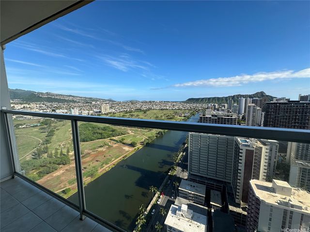 445 Seaside Avenue 3905, Honolulu, HI 96815