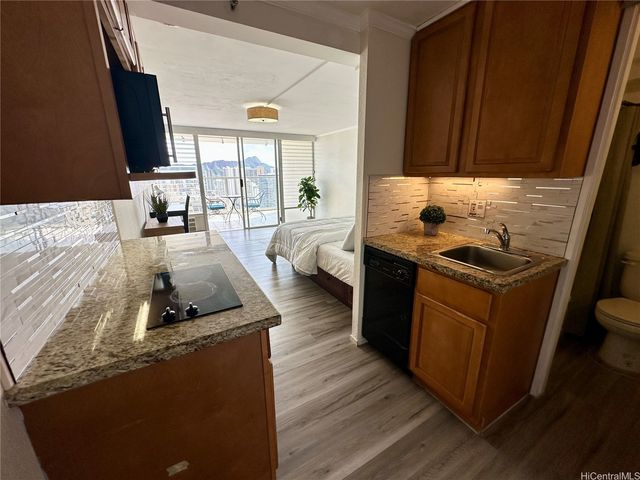 445 Seaside Avenue 3905, Honolulu, HI 96815