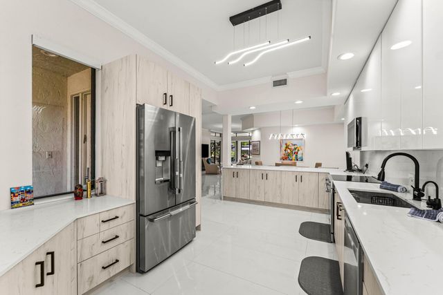 17541 Ashbourne Lane A, Boca Raton, FL 33496