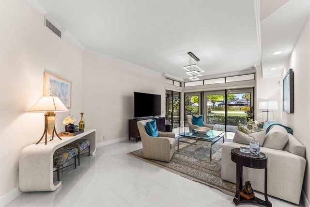 17541 Ashbourne Lane A, Boca Raton, FL 33496