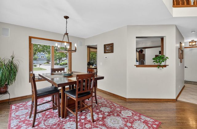 319 Jamatt Court, Naperville, IL 60540