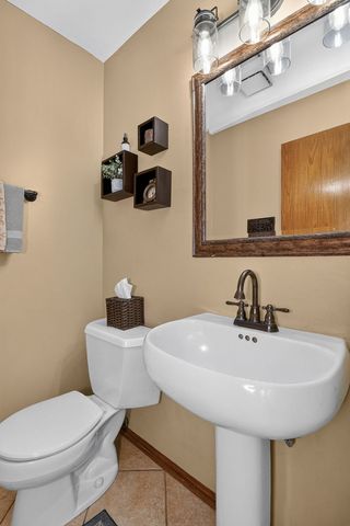 319 Jamatt Court, Naperville, IL 60540