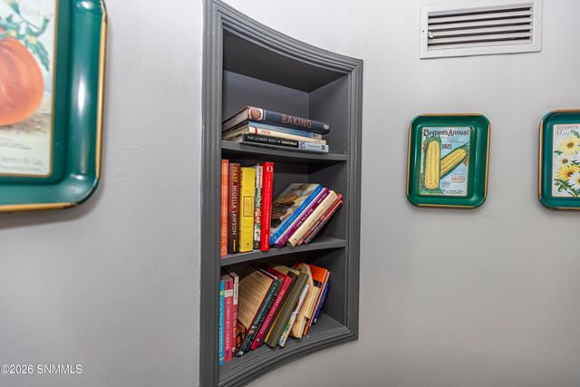 404 N Armijo Street, Las Cruces, NM 88005