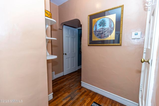 404 N Armijo Street, Las Cruces, NM 88005