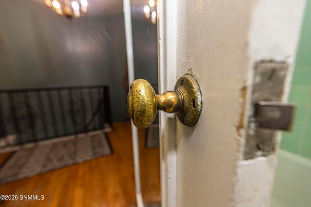 404 N Armijo Street, Las Cruces, NM 88005