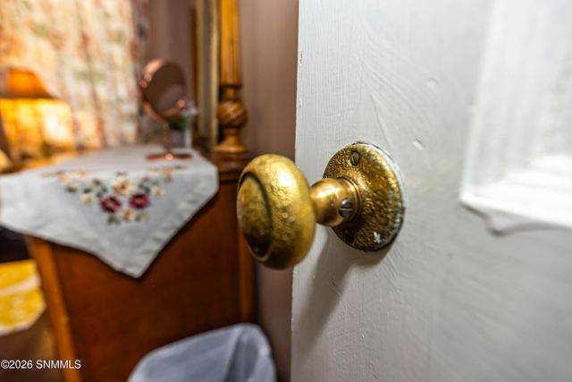 404 N Armijo Street, Las Cruces, NM 88005