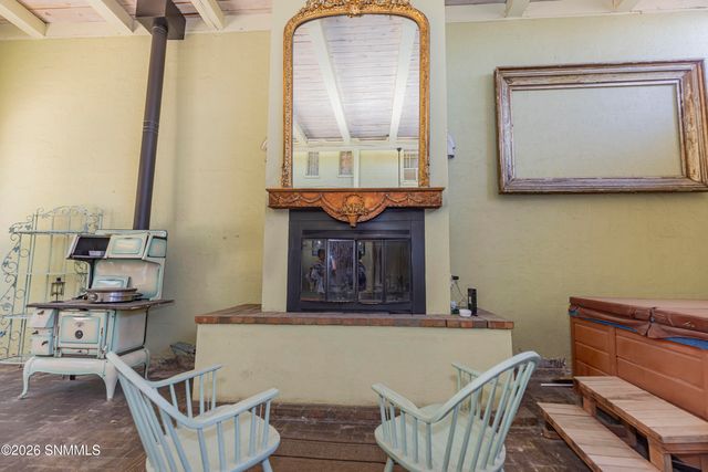 404 N Armijo Street, Las Cruces, NM 88005