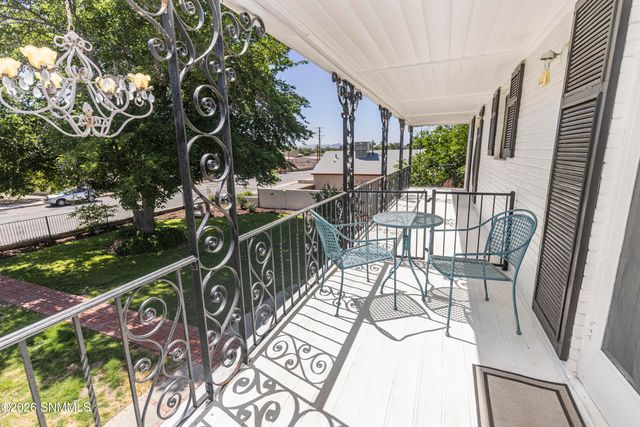 404 N Armijo Street, Las Cruces, NM 88005