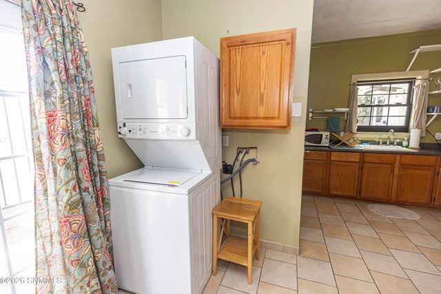 404 N Armijo Street, Las Cruces, NM 88005